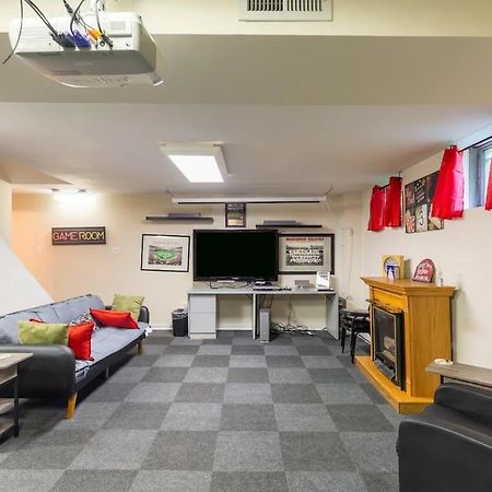 Lrge 5 Bedroom 9 Beds Near Dc-Pool, Hot Tub, Gym, Game Rm, Fire Pit โบวี ภายนอก รูปภาพ