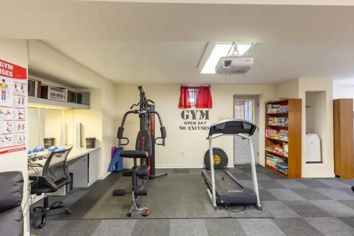 Lrge 5 Bedroom 9 Beds Near Dc-Pool, Hot Tub, Gym, Game Rm, Fire Pit โบวี ภายนอก รูปภาพ