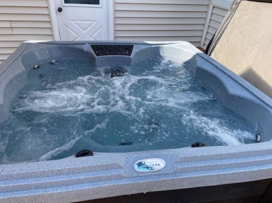 Lrge 5 Bedroom 9 Beds Near Dc-Pool, Hot Tub, Gym, Game Rm, Fire Pit โบวี ภายนอก รูปภาพ